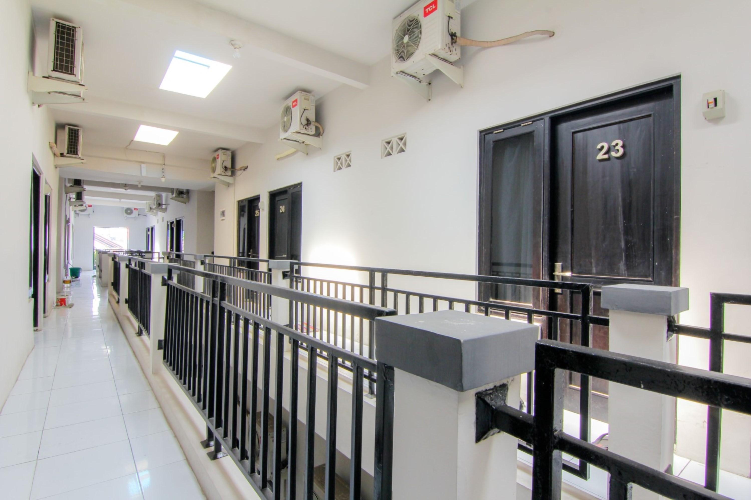 Jj House Wahid Hasyim Hotel Maguwo Exterior foto