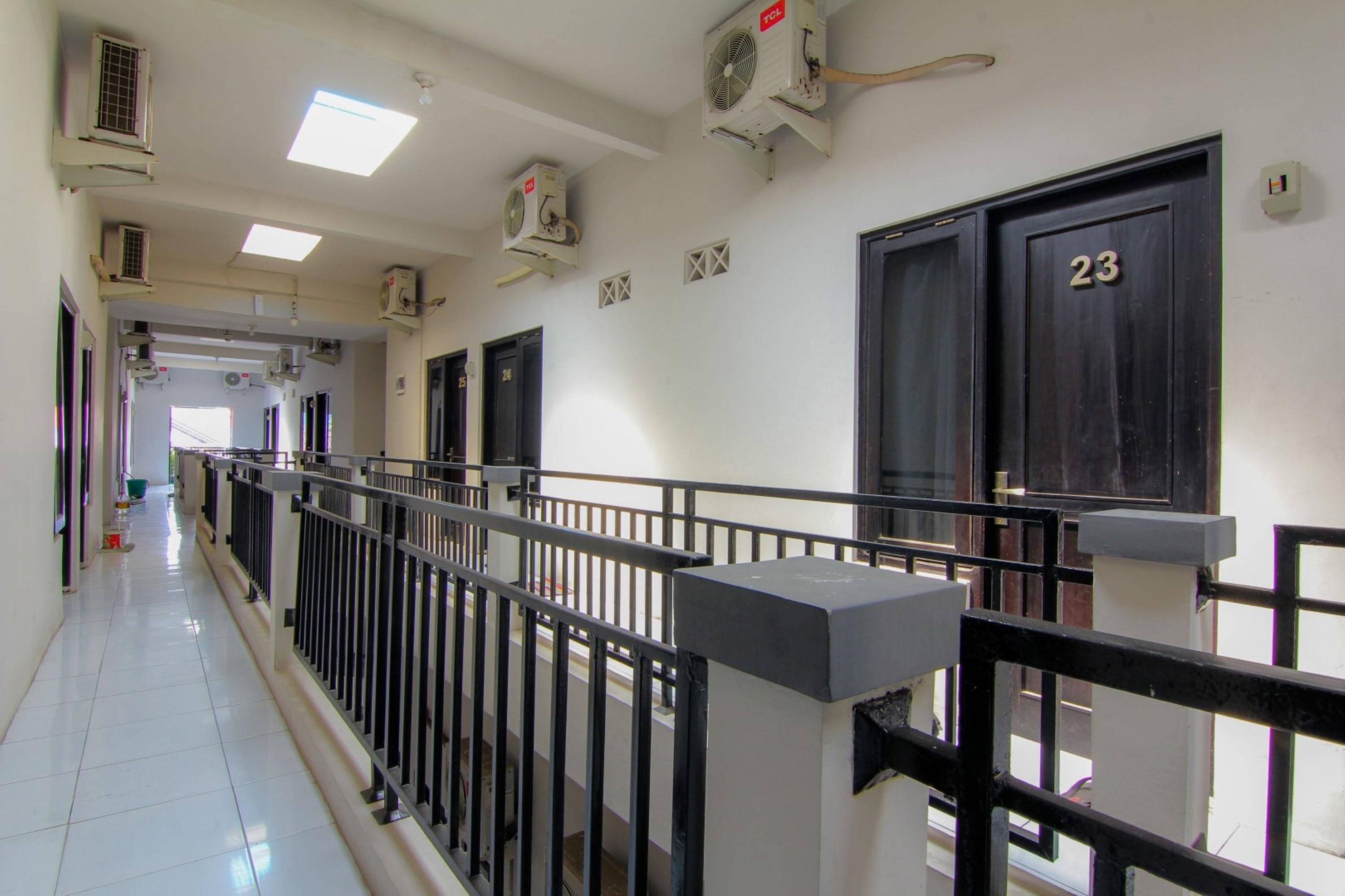 Jj House Wahid Hasyim Hotel Maguwo Exterior foto