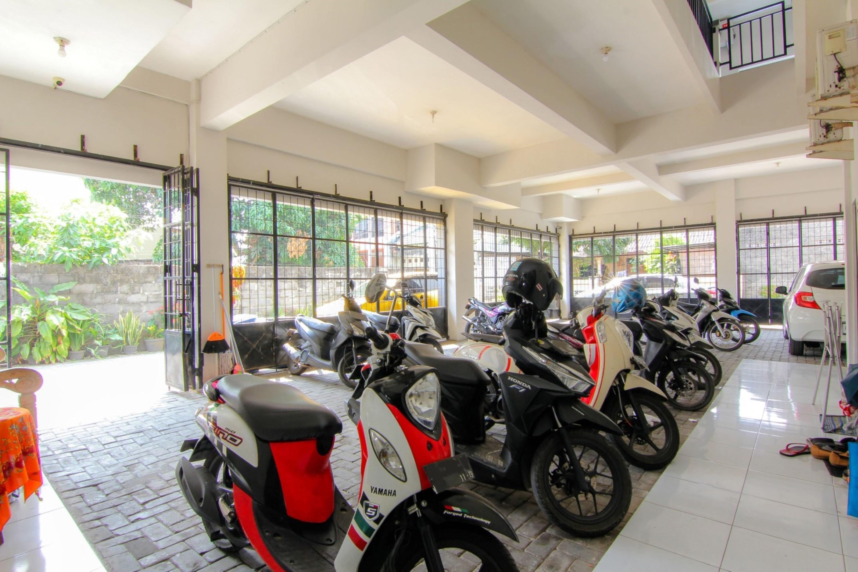 Jj House Wahid Hasyim Hotel Maguwo Exterior foto